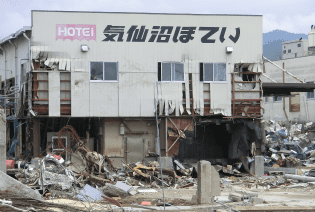 震災浜町冷蔵工場外観1